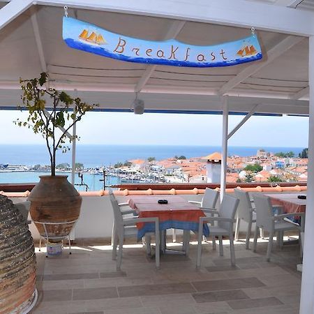 Remezzo Hotel & Studios Питагорио Екстериор снимка