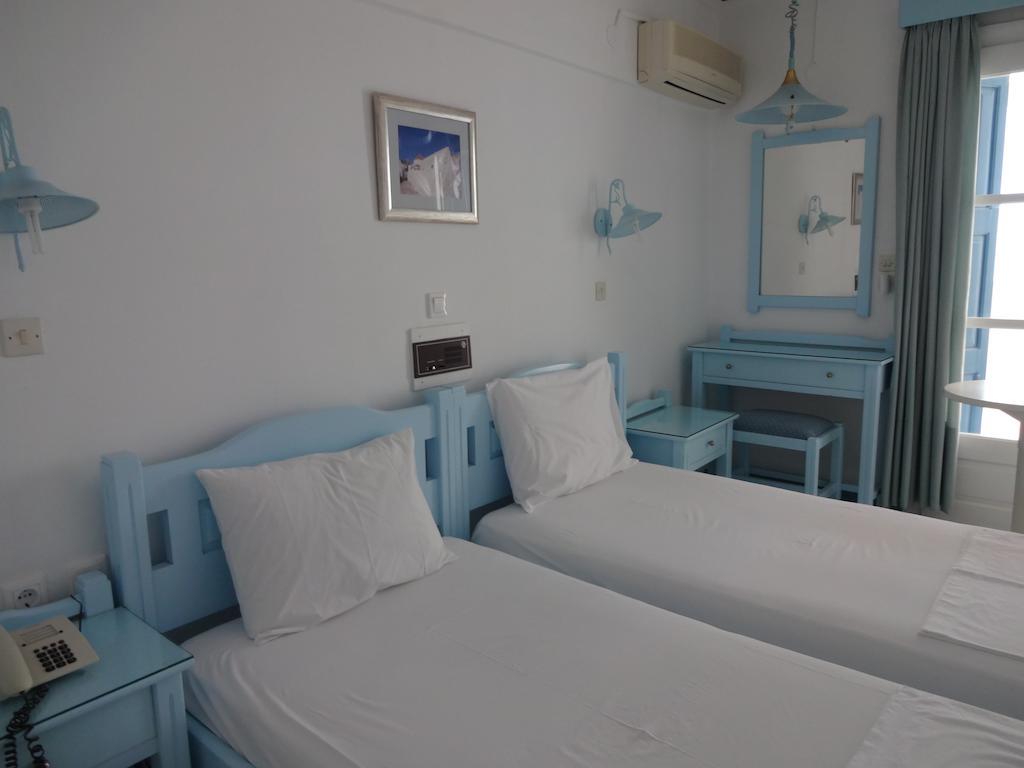 Remezzo Hotel & Studios Питагорио Стая снимка
