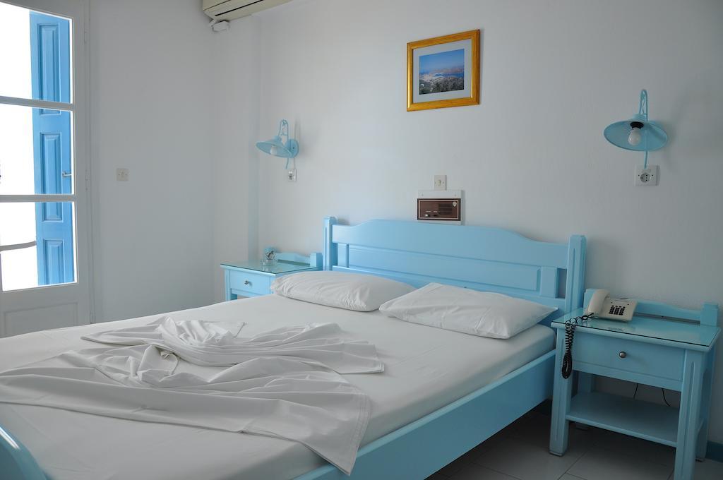 Remezzo Hotel & Studios Питагорио Стая снимка