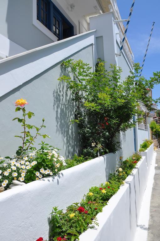 Remezzo Hotel & Studios Питагорио Екстериор снимка
