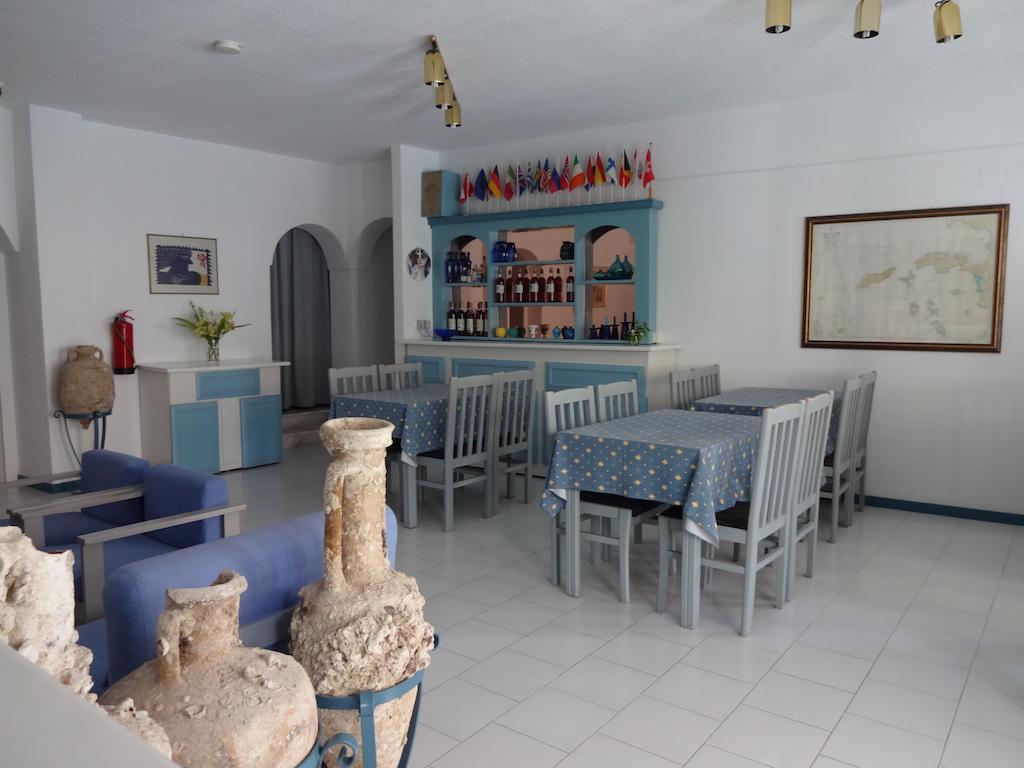 Remezzo Hotel & Studios Питагорио Екстериор снимка