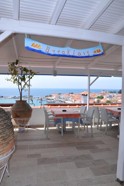 Remezzo Hotel & Studios Питагорио Екстериор снимка